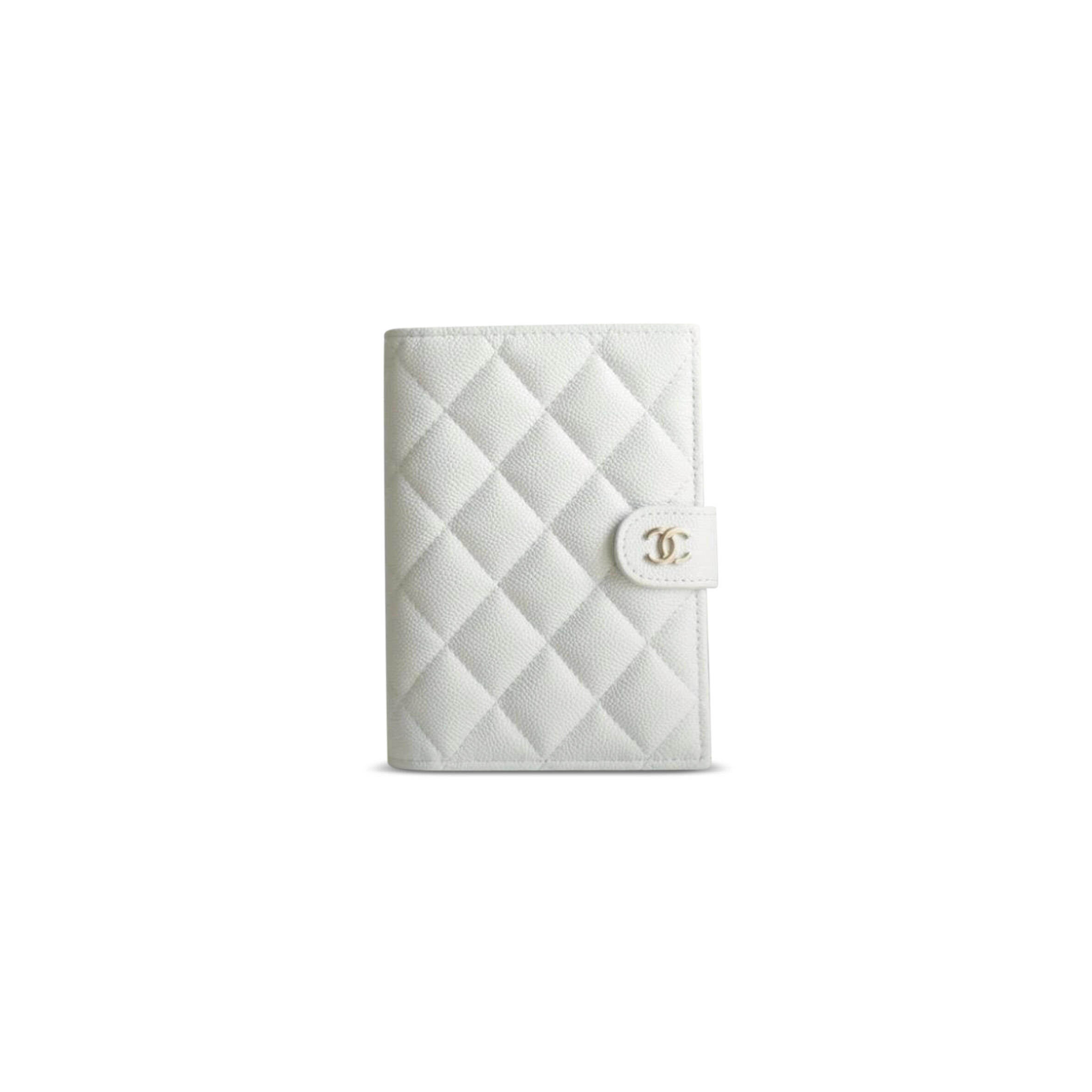 Ch**el caviar passport holder ap3791 (14*10.5*2cm)